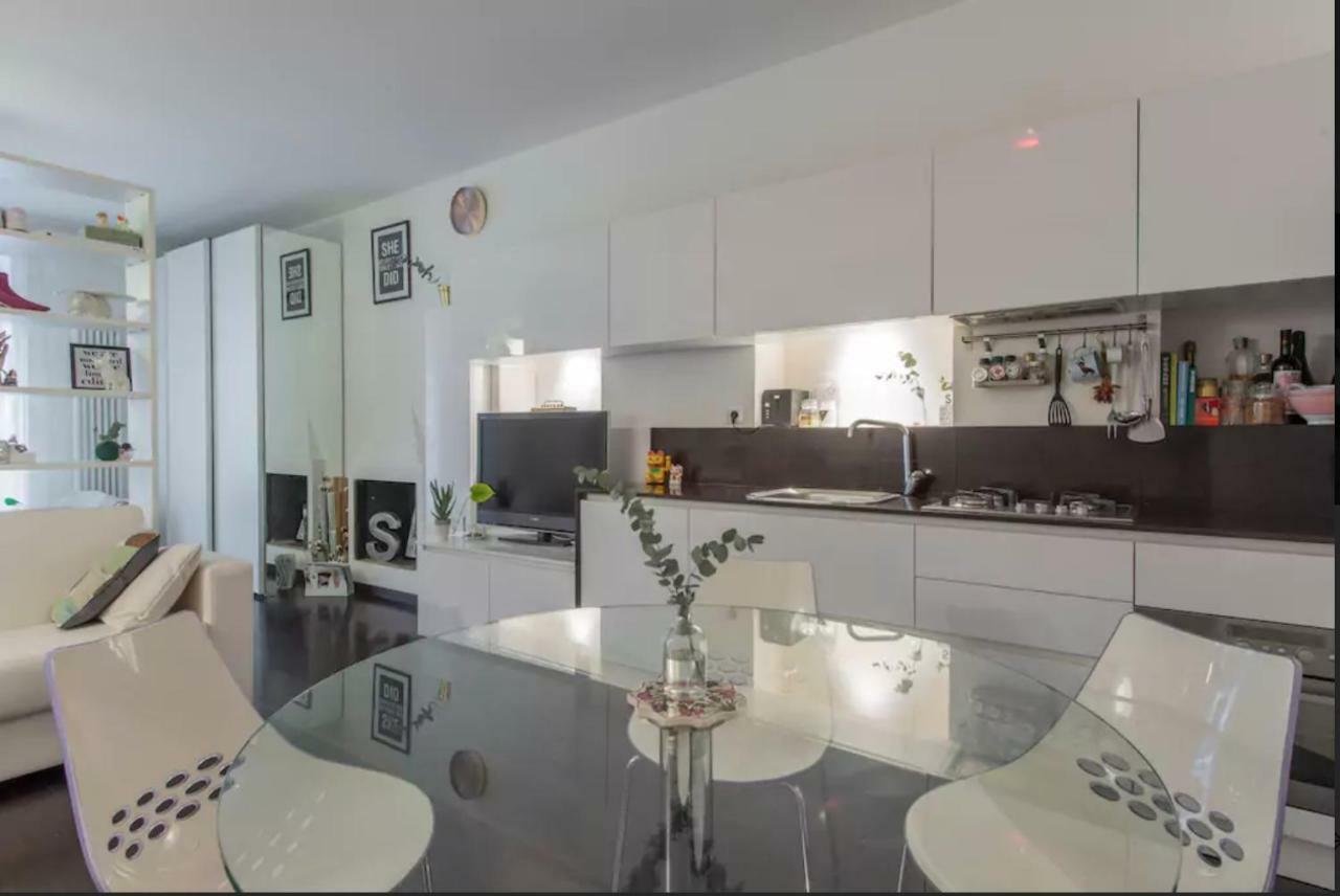 Lovely Apartment In The Heart Of Milano Eksteriør bilde